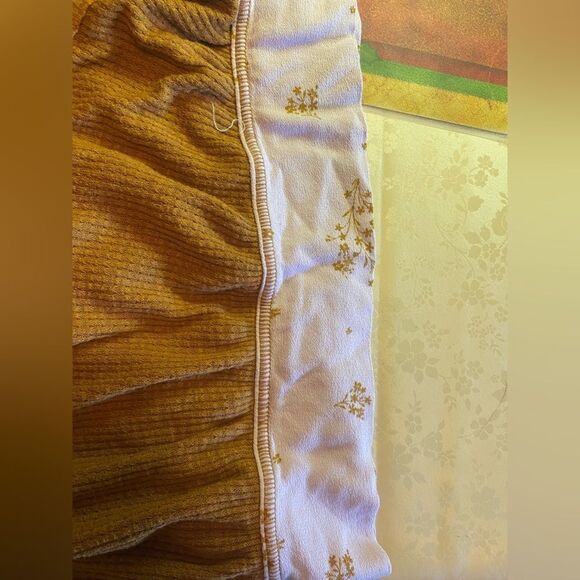 Free people brown/lavender blouse with small flowers on the sleeves size small - Picture 9 of 12